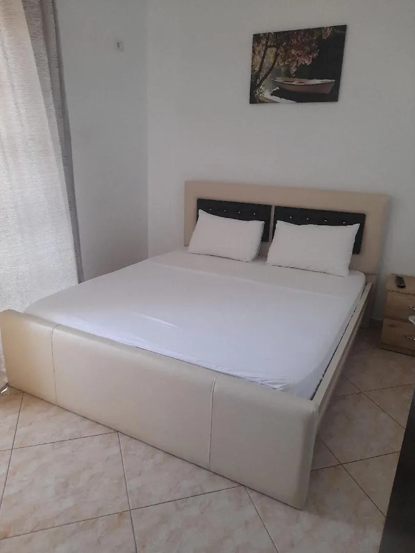 דירה קסאמיל Guesthouse Noan&Yliona אלבניה