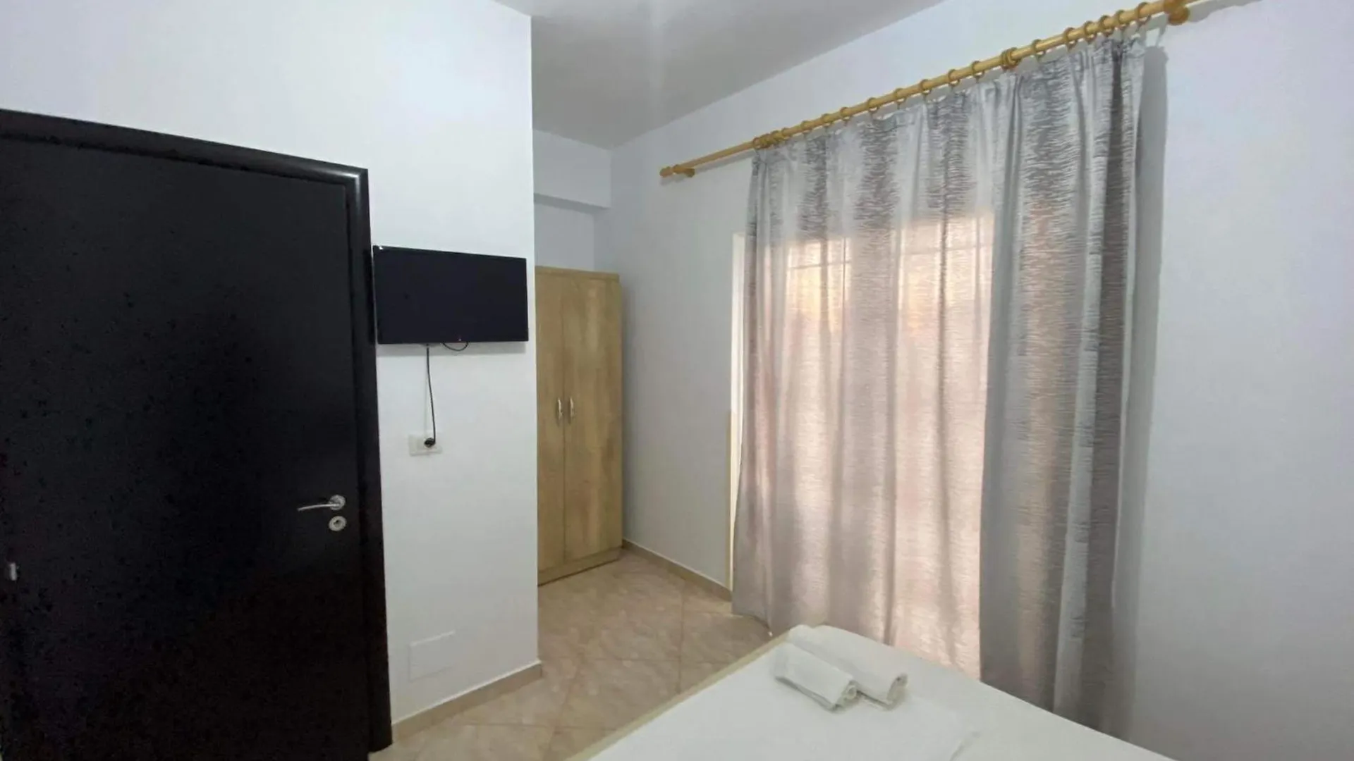 Guesthouse Noan&Yliona Εξαμίλιο 0*,