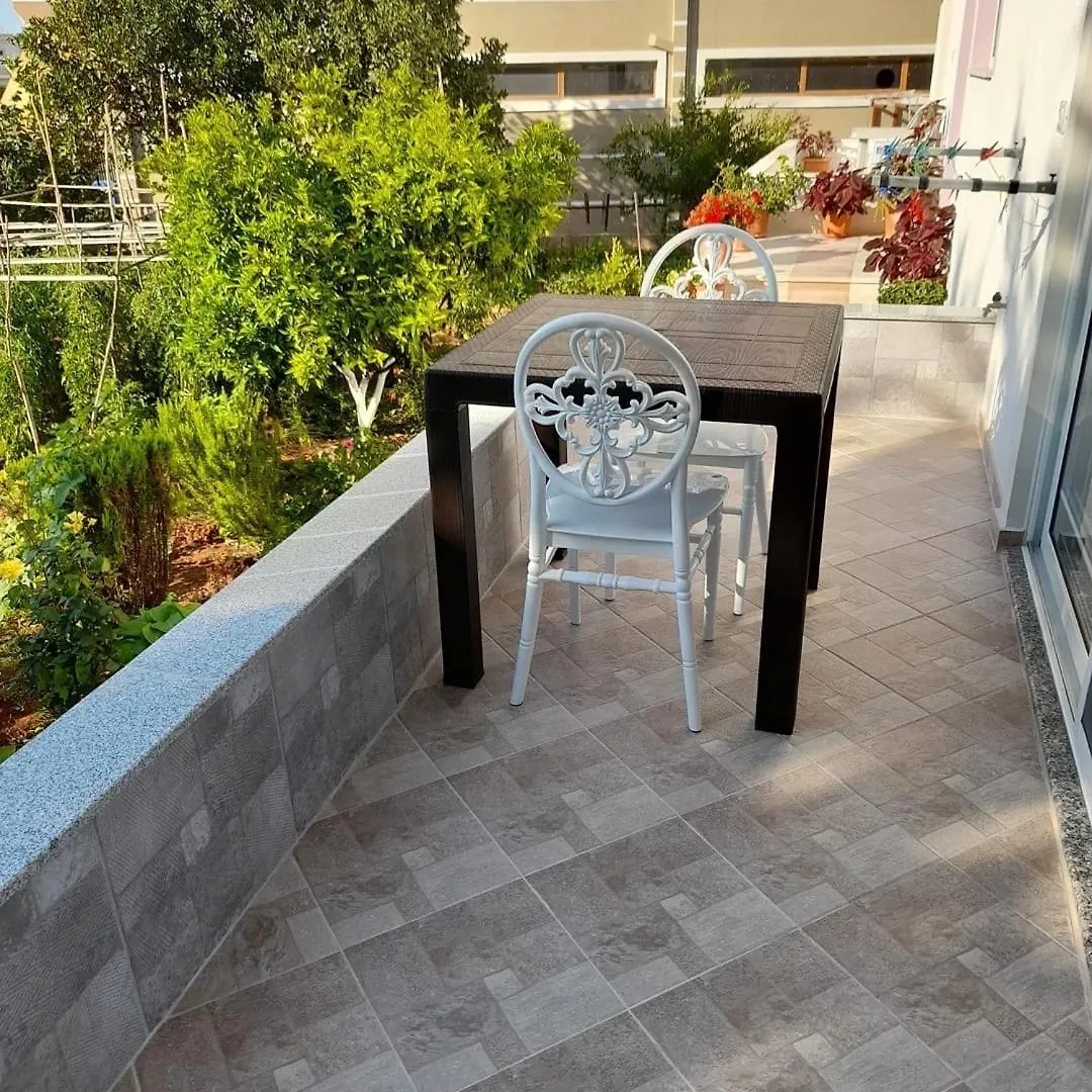 Guesthouse Noan&Yliona Εξαμίλιο Διαμέρισμα